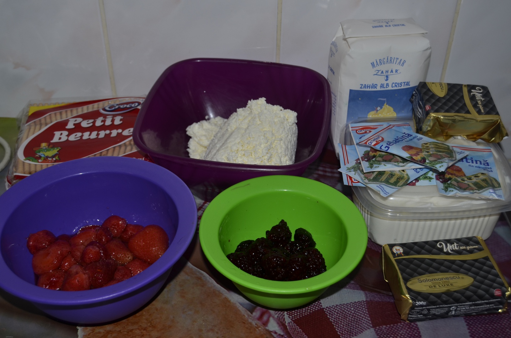 Cheesecake cu fructe congelate