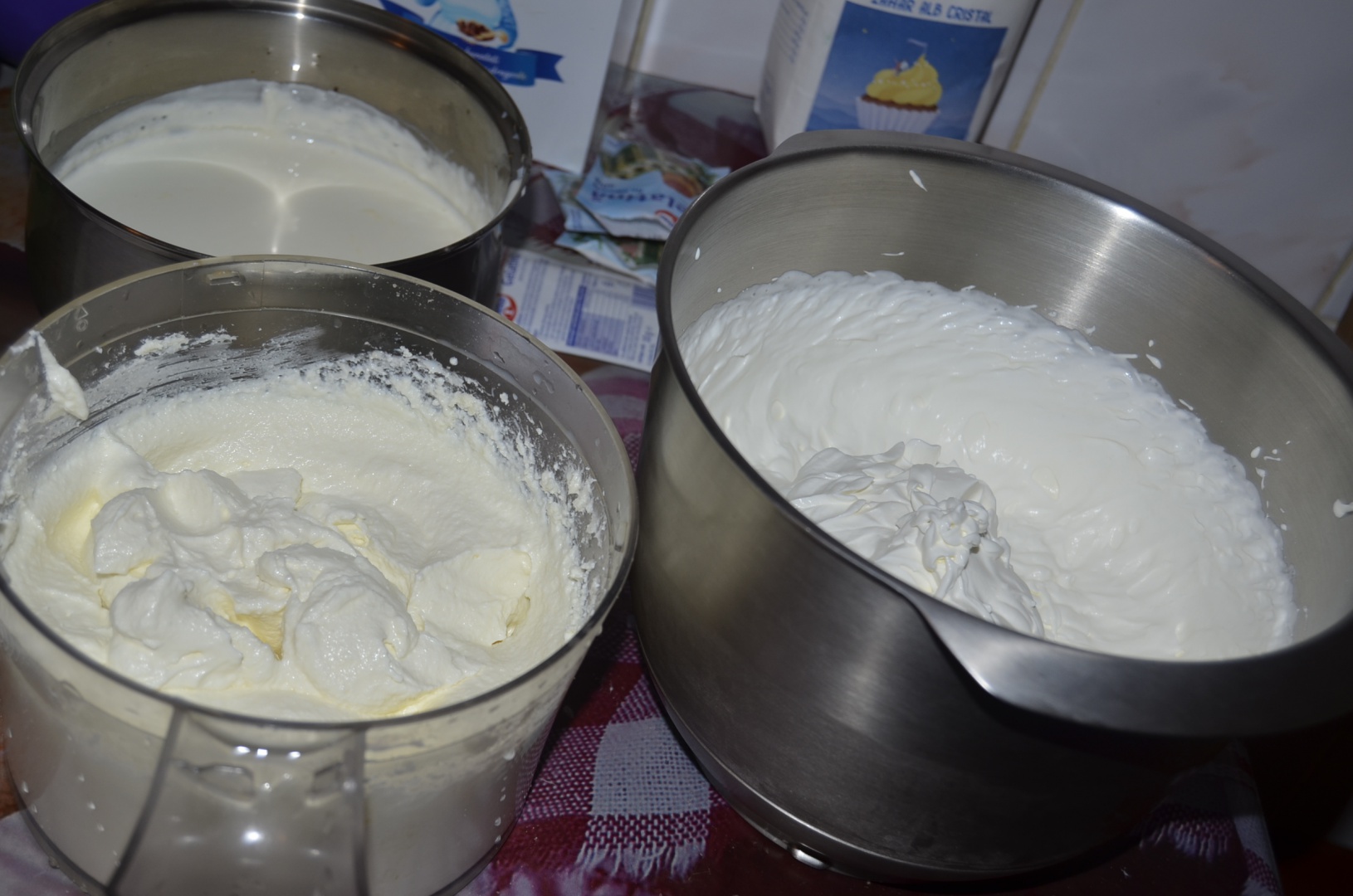 Cheesecake cu fructe congelate