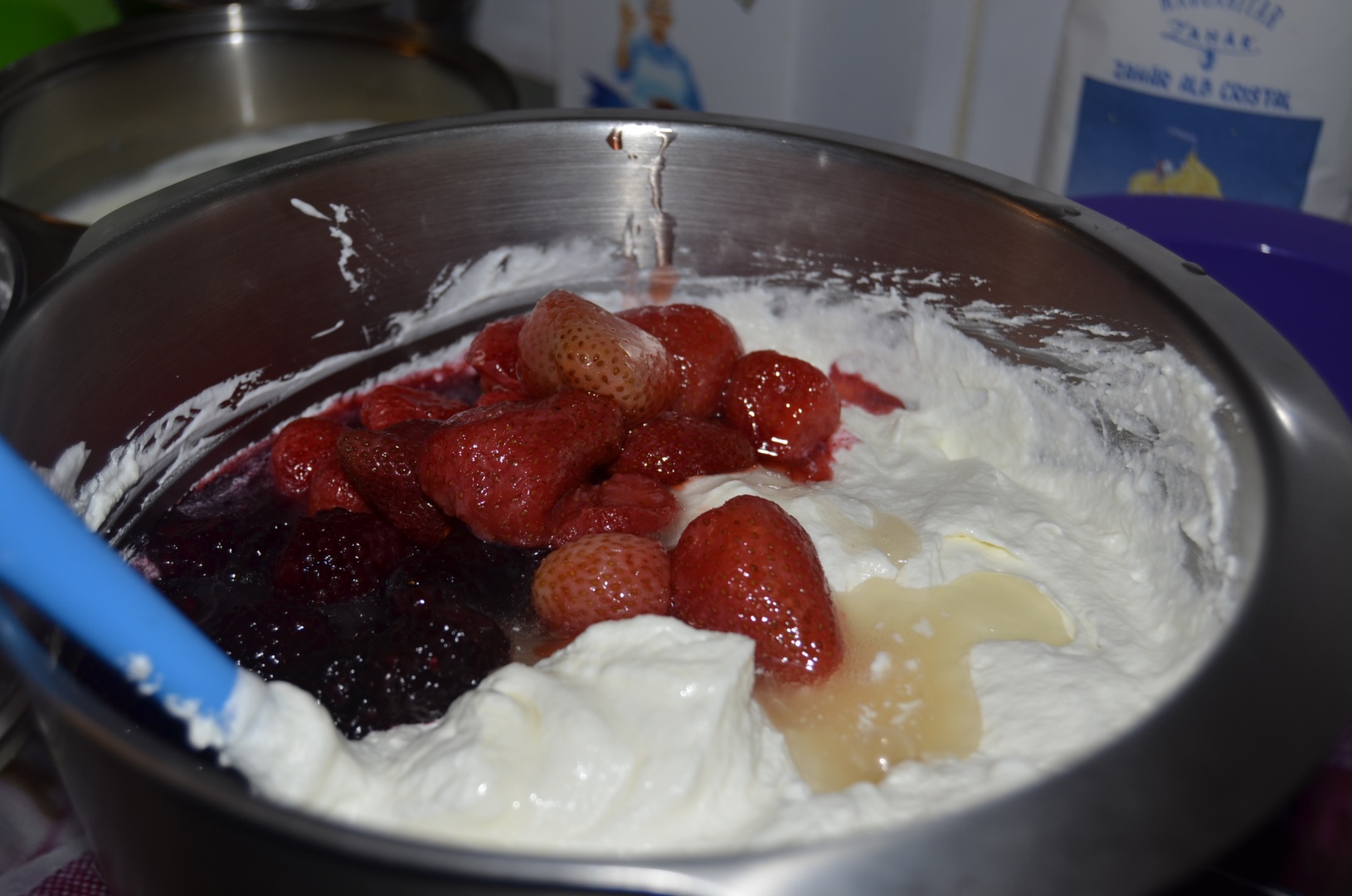 Cheesecake cu fructe congelate