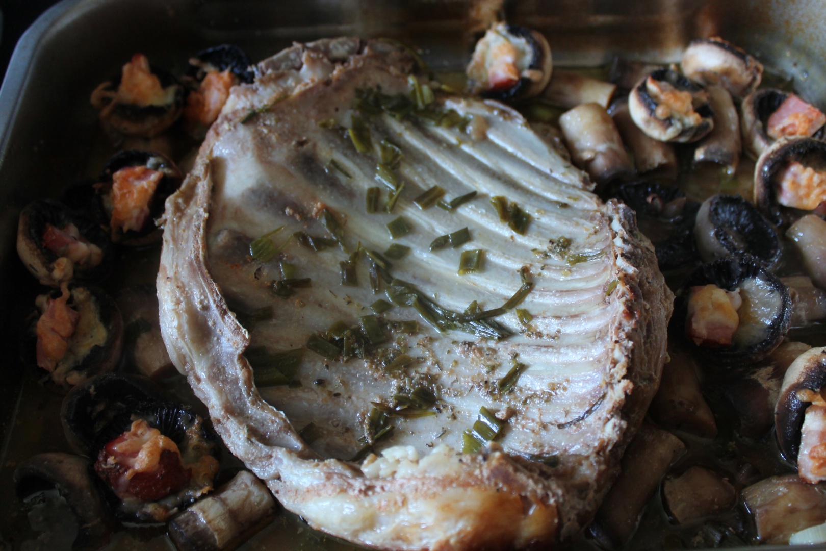 Coaste de miel si ciuperci umplute