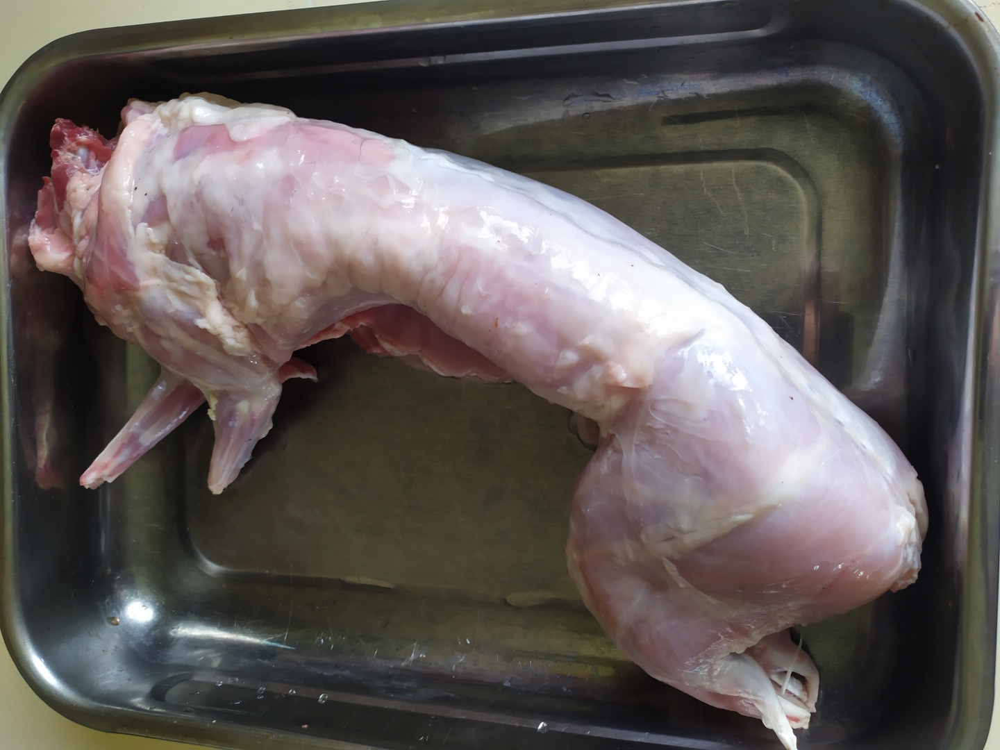 Iepure cu cartofi dulci, busuioc si rozmarin