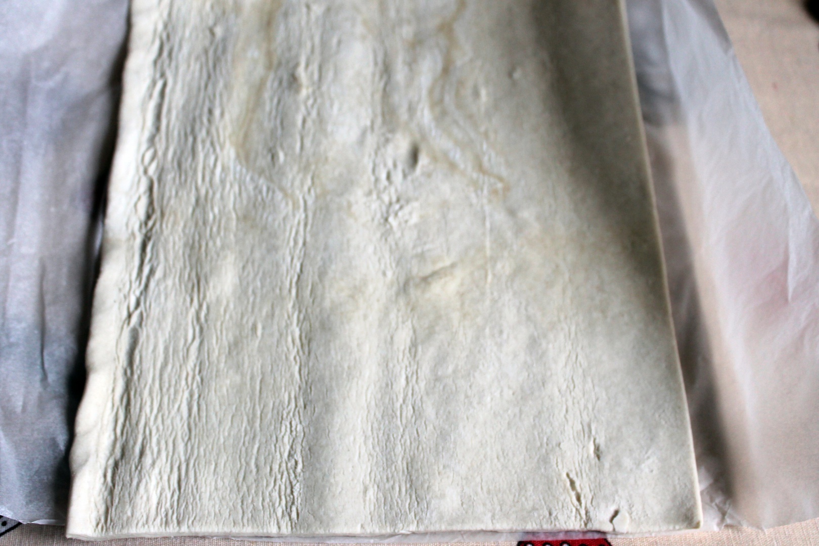 Rulouri cu sunca, cascaval si chives