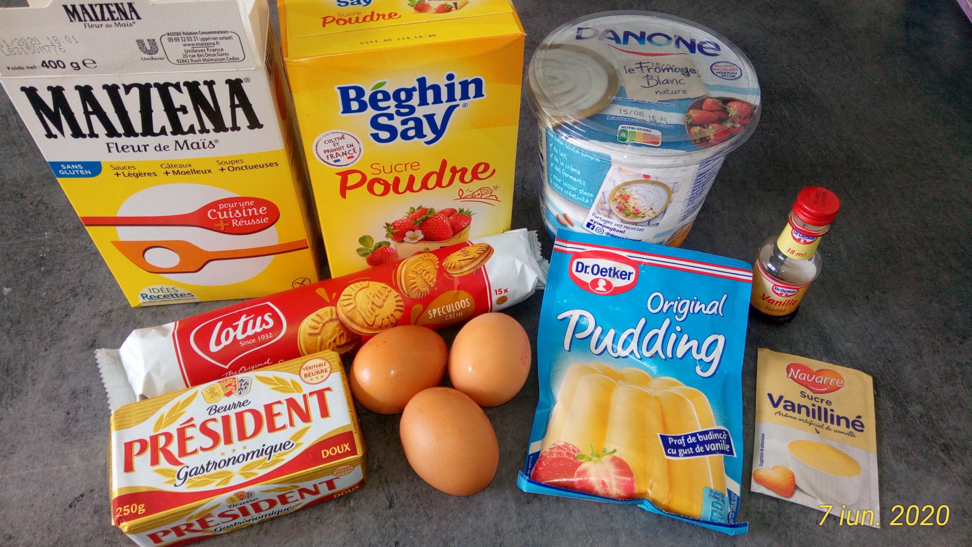 Cheesecake cu aroma de vanilie