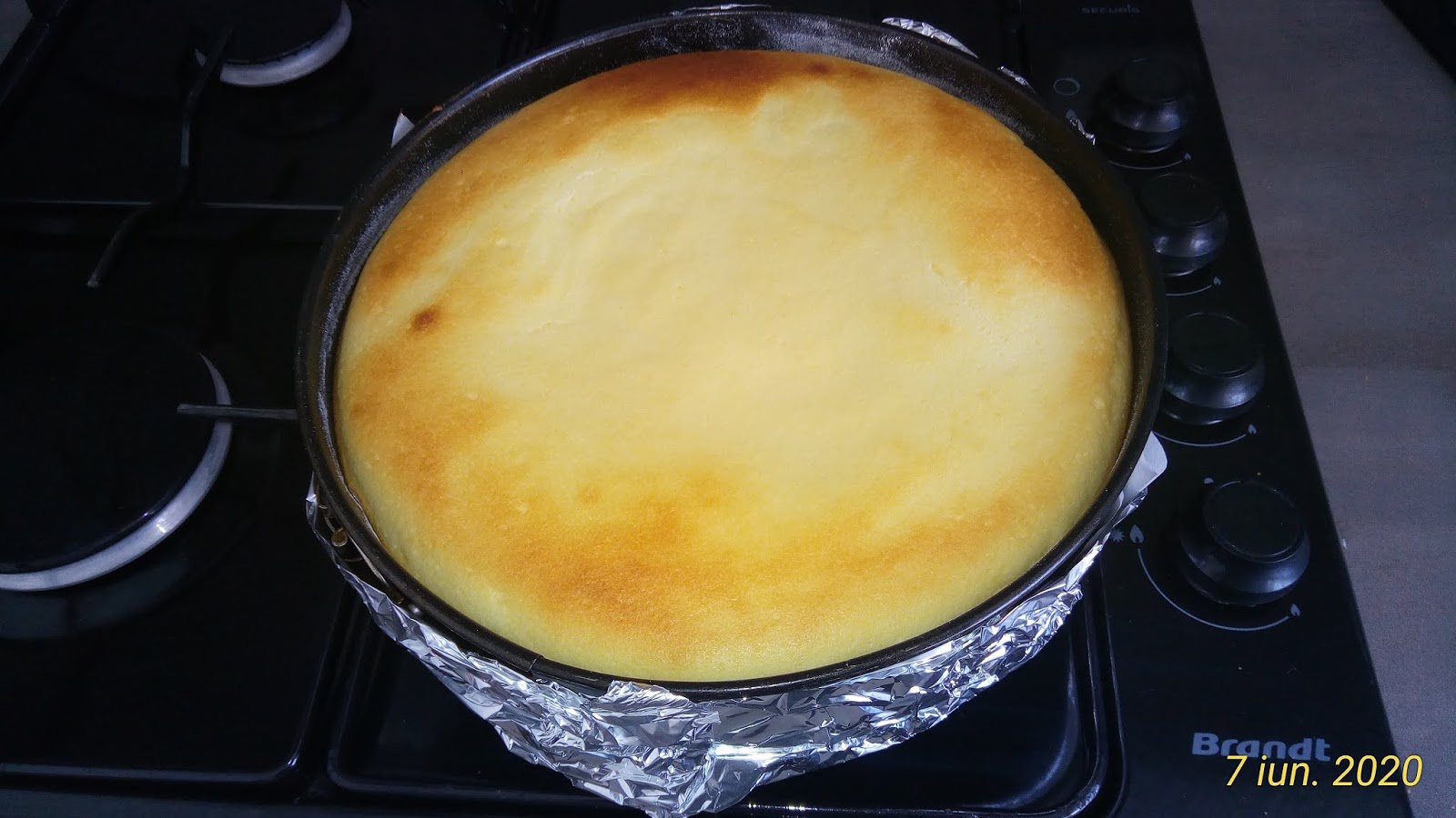 Cheesecake cu aroma de vanilie