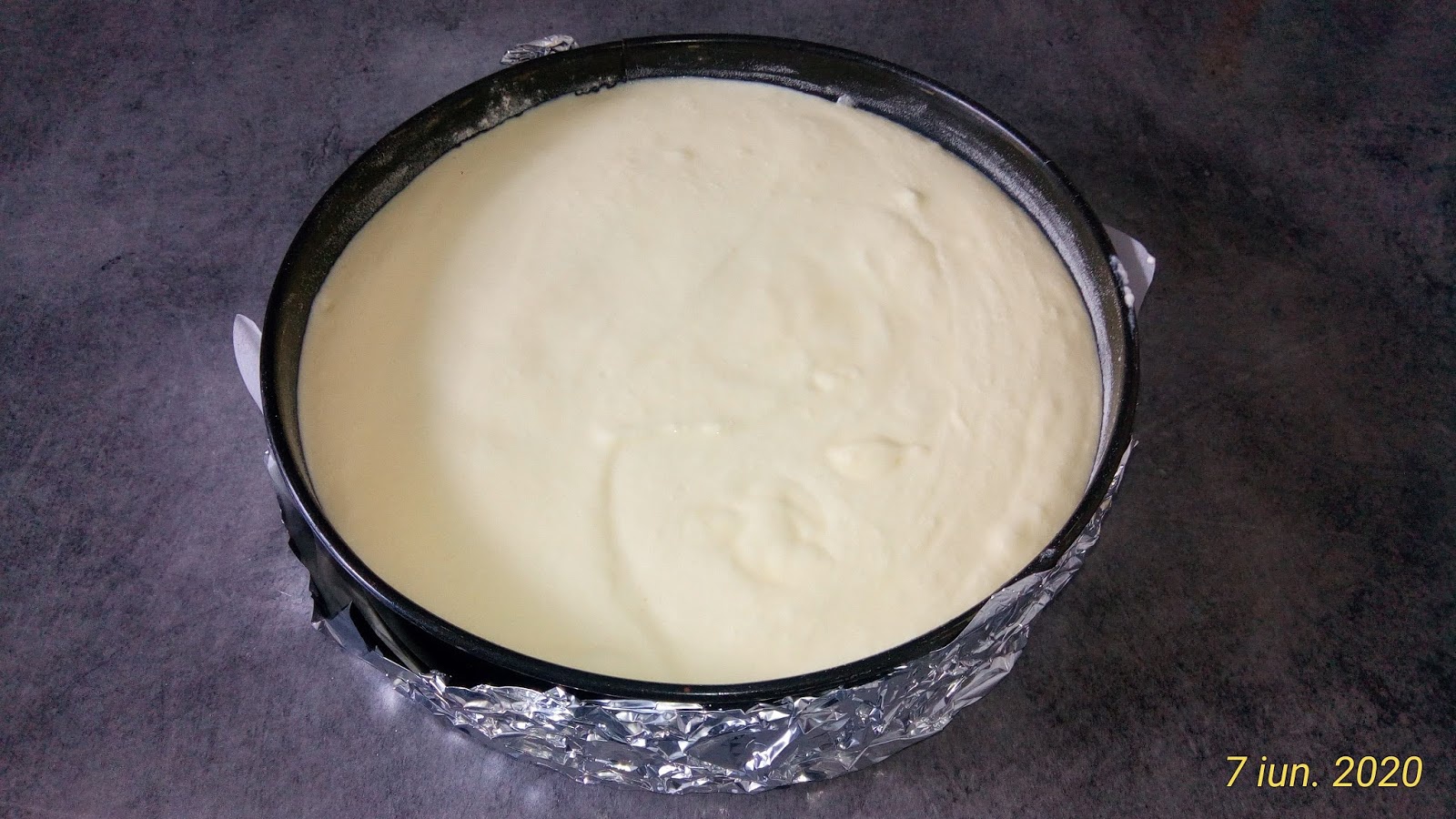 Cheesecake cu aroma de vanilie