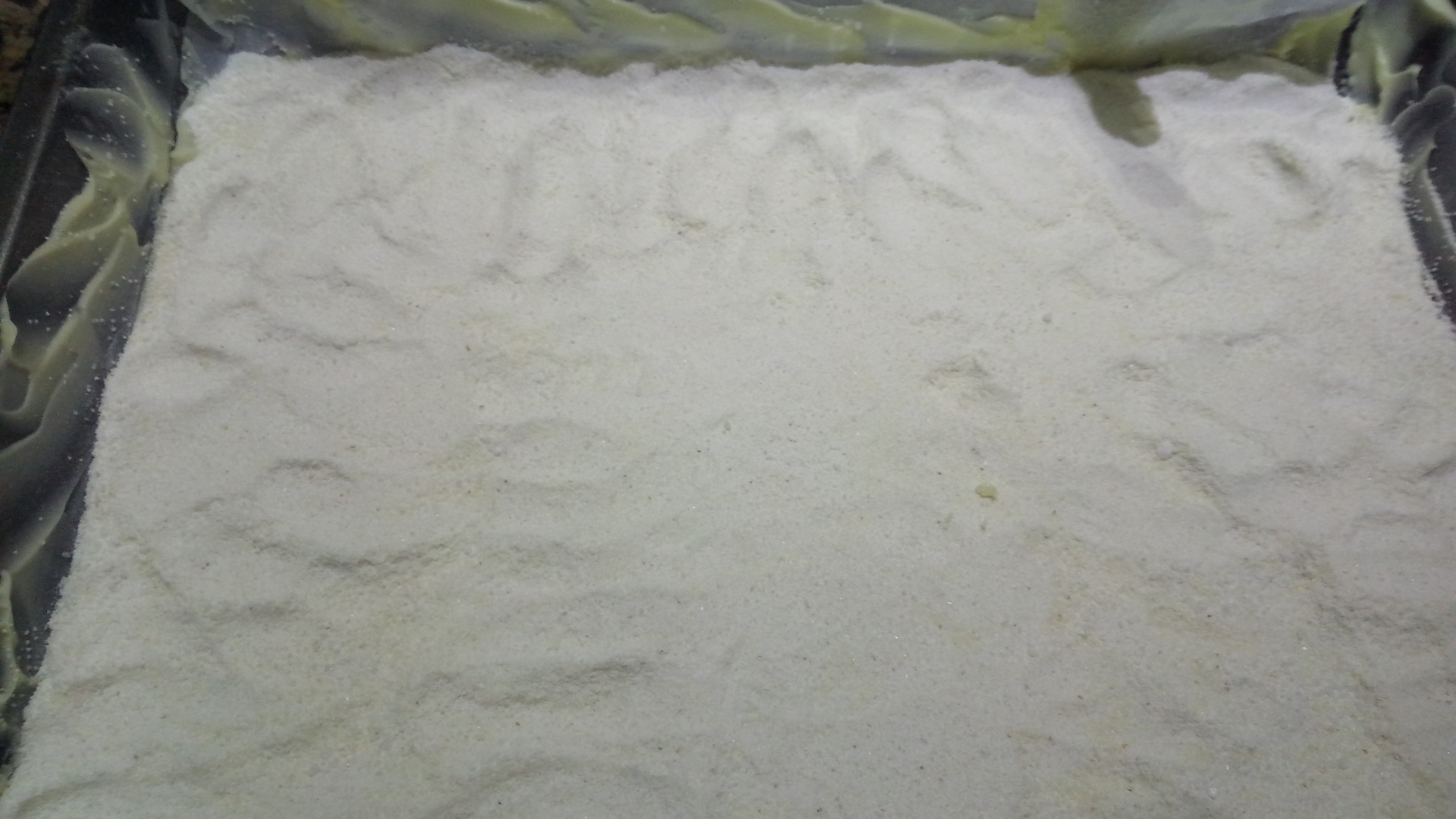 Prajitura cu mere si gris (de post)