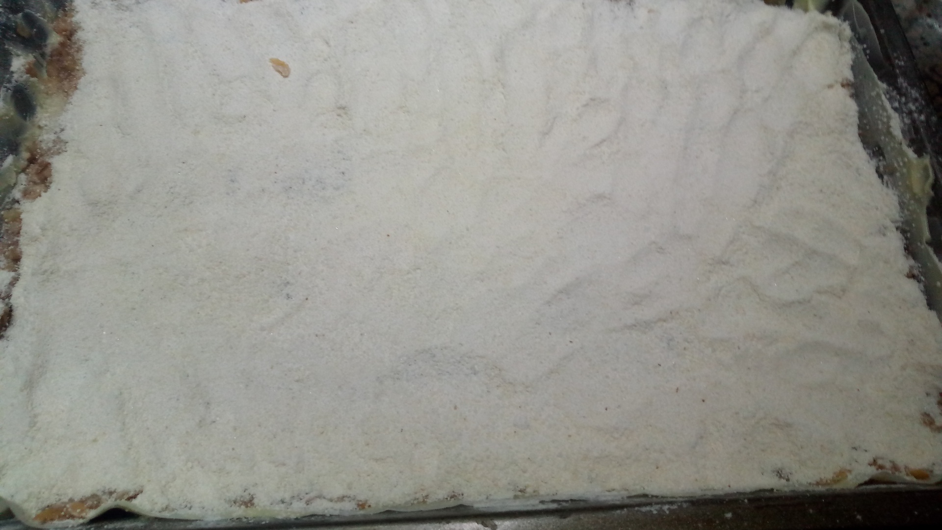 Prajitura cu mere si gris (de post)