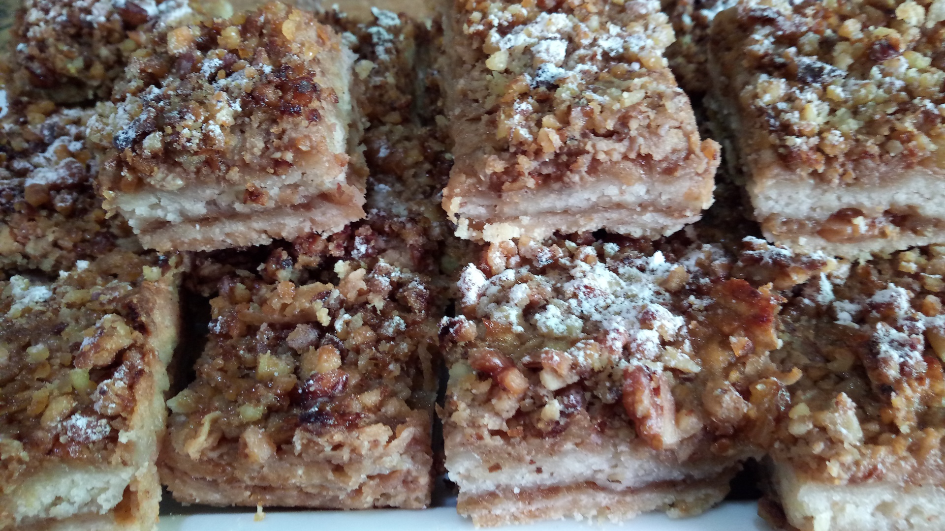 Prajitura cu mere si gris (de post)