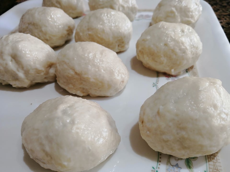 Gomboti cu prune si nuca (galuste cu prune si nuca)