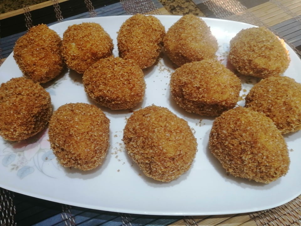 Gomboti cu prune si nuca (galuste cu prune si nuca)