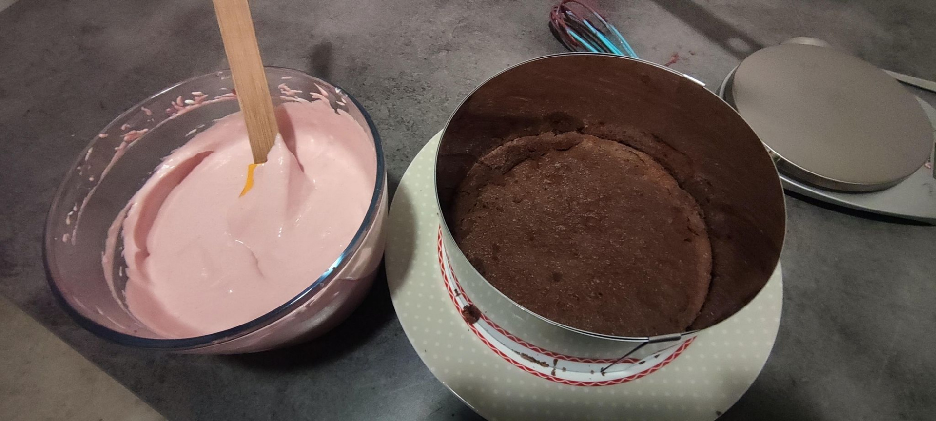 Tort cu zmeura si whisky