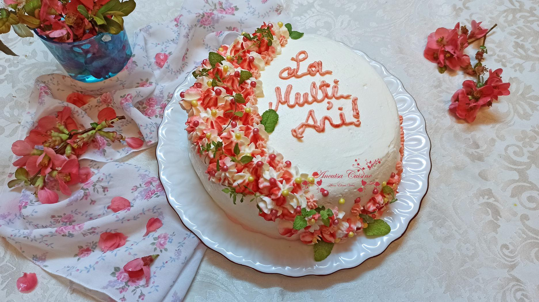 Tort cu migdale, cafea si frisca