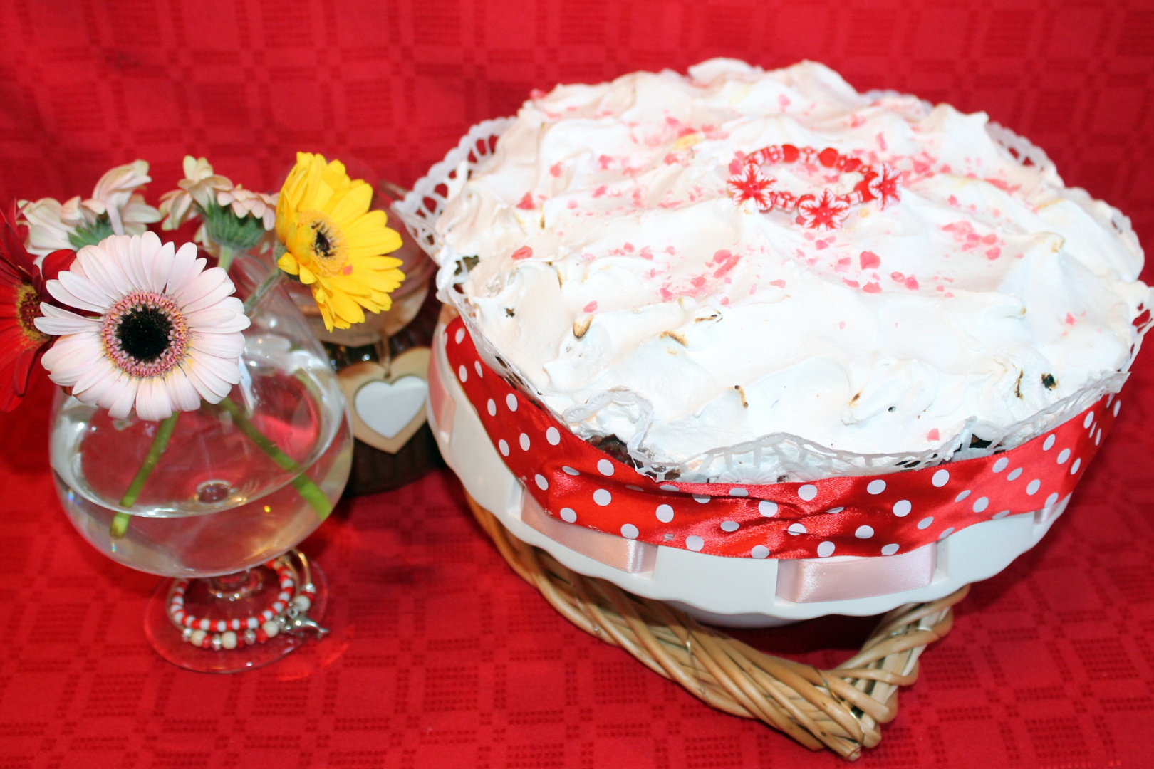 Tort de zapada, cu nuca si crema de cafea