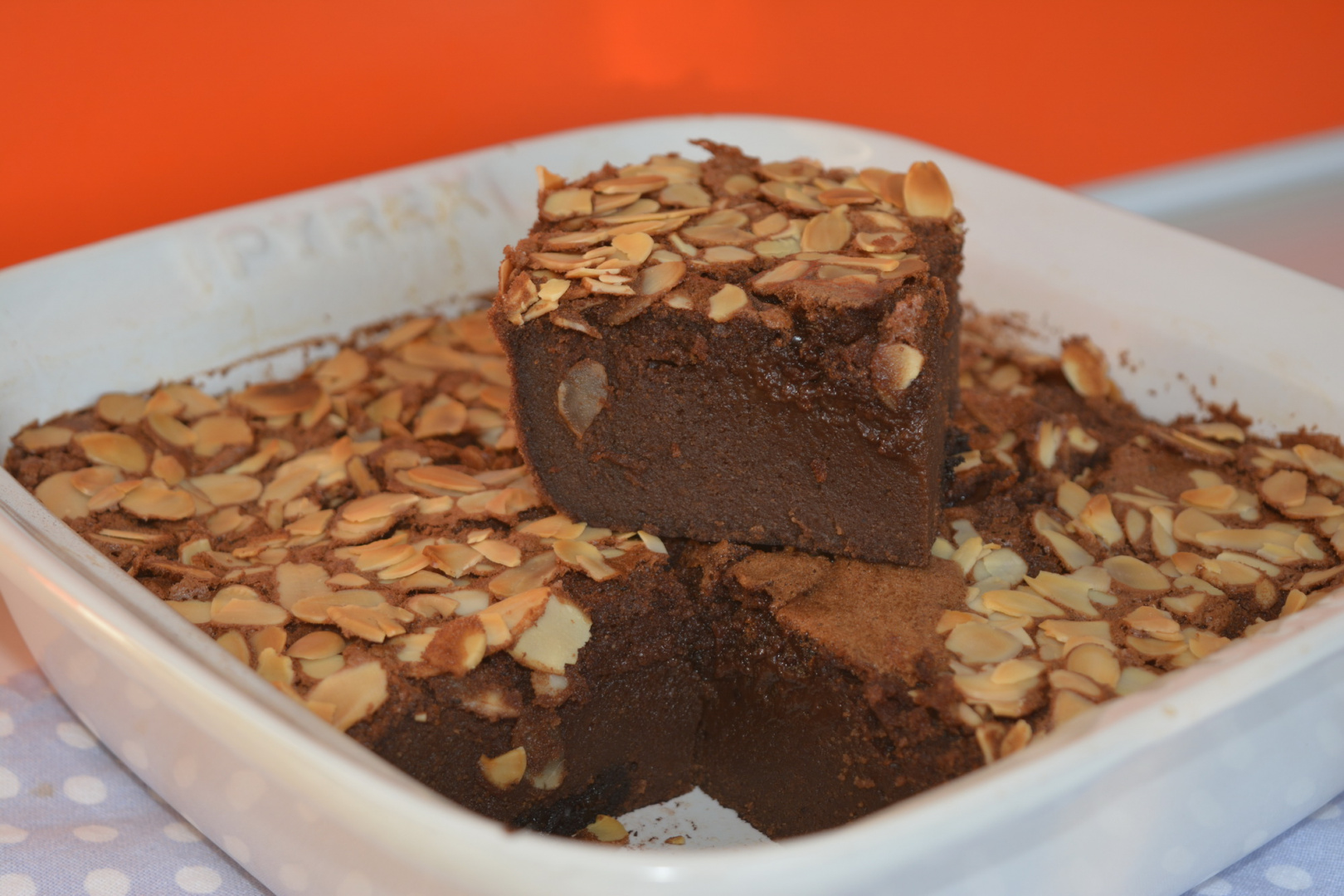 Negresa cu cafea si migdale