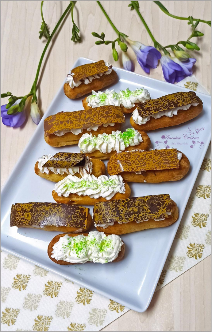 Eclere cu lamaie, ciocolata si cafea