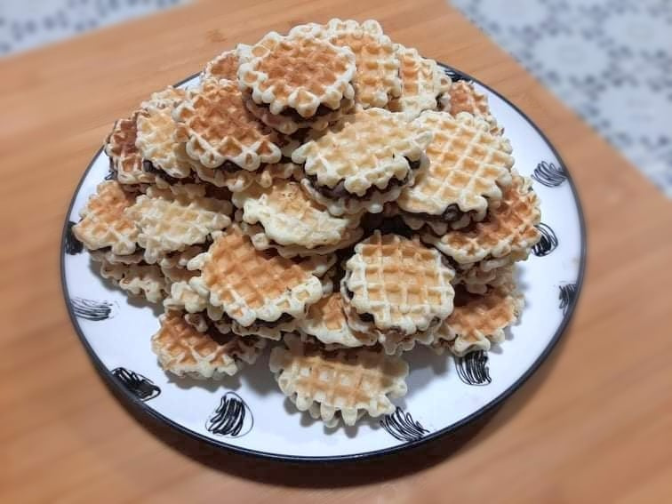 Faguri cu crema de ciocolata reteta pas cu pas