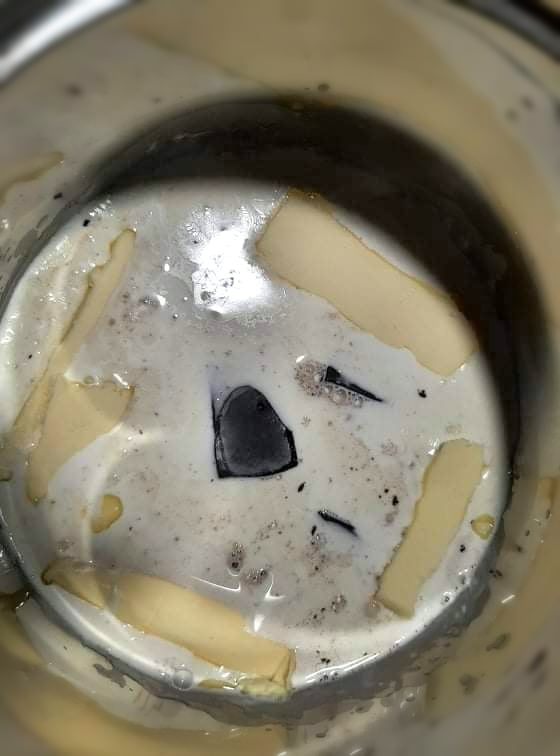 Faguri cu crema de ciocolata reteta pas cu pas