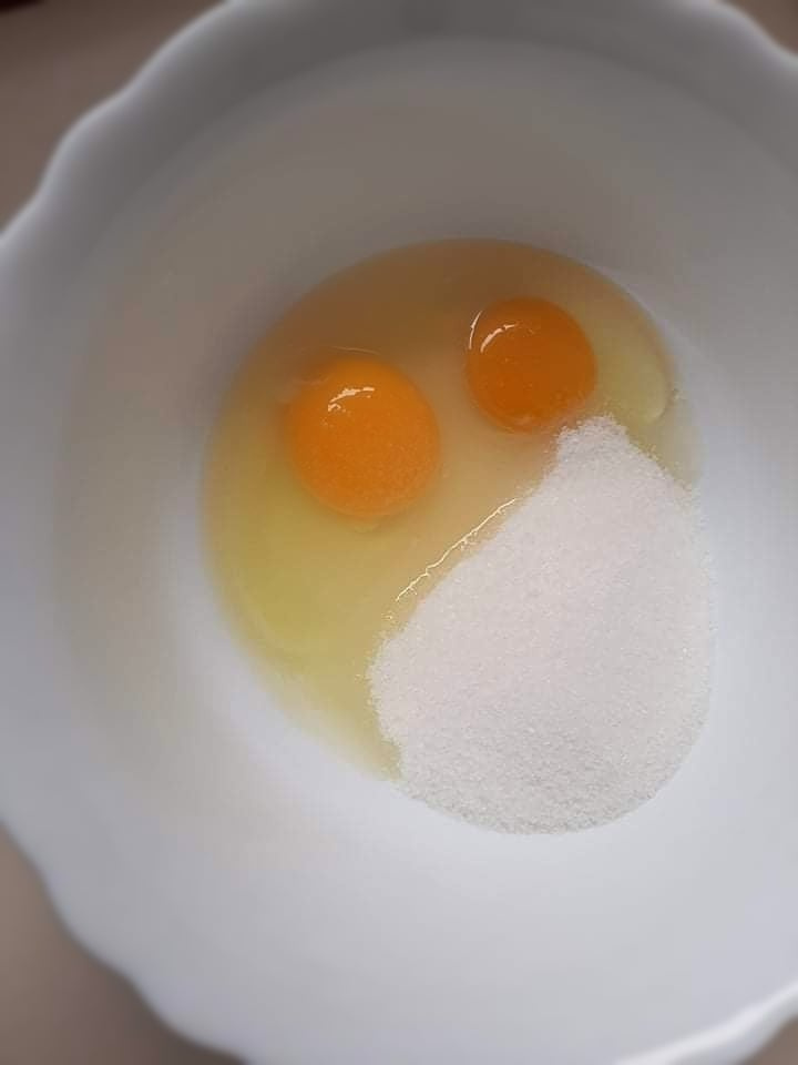 Prajitura cu foi si crema caramel