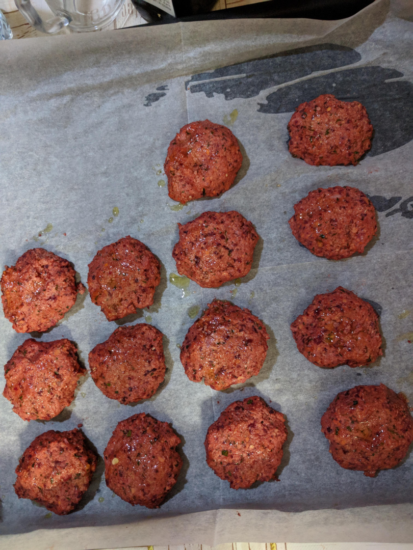 Chiftele de post din linte rosie si sfecla