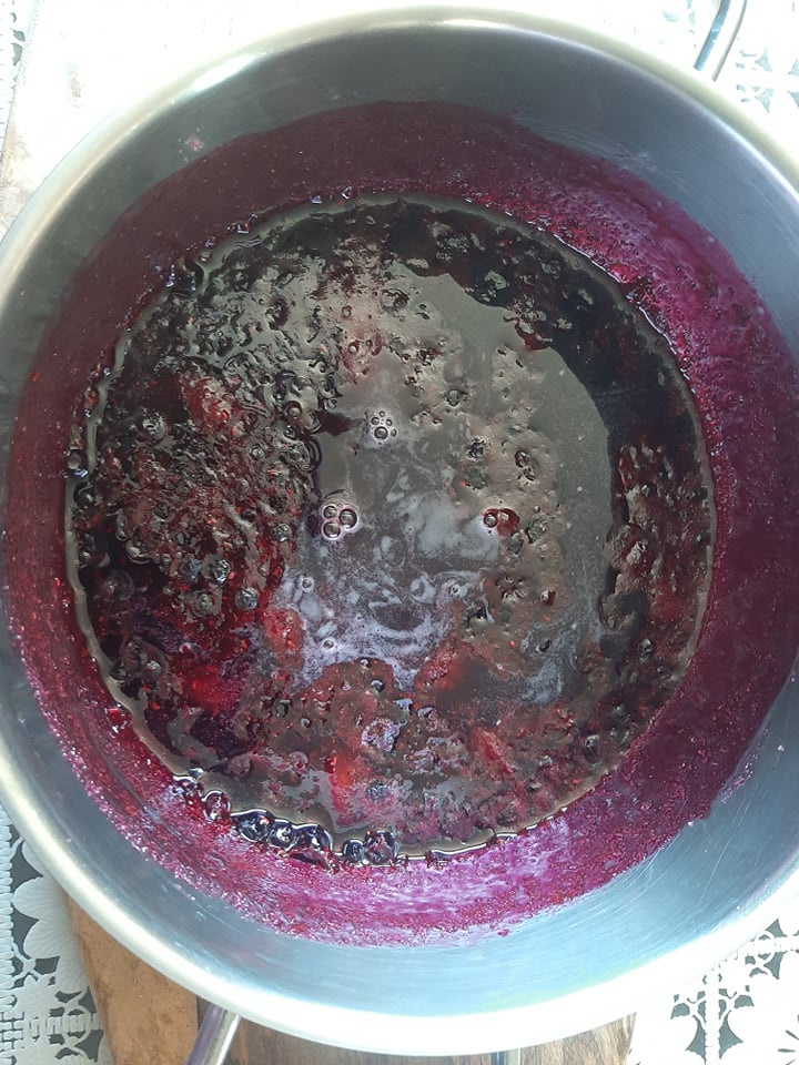 Cheesecake cu fructe de padure