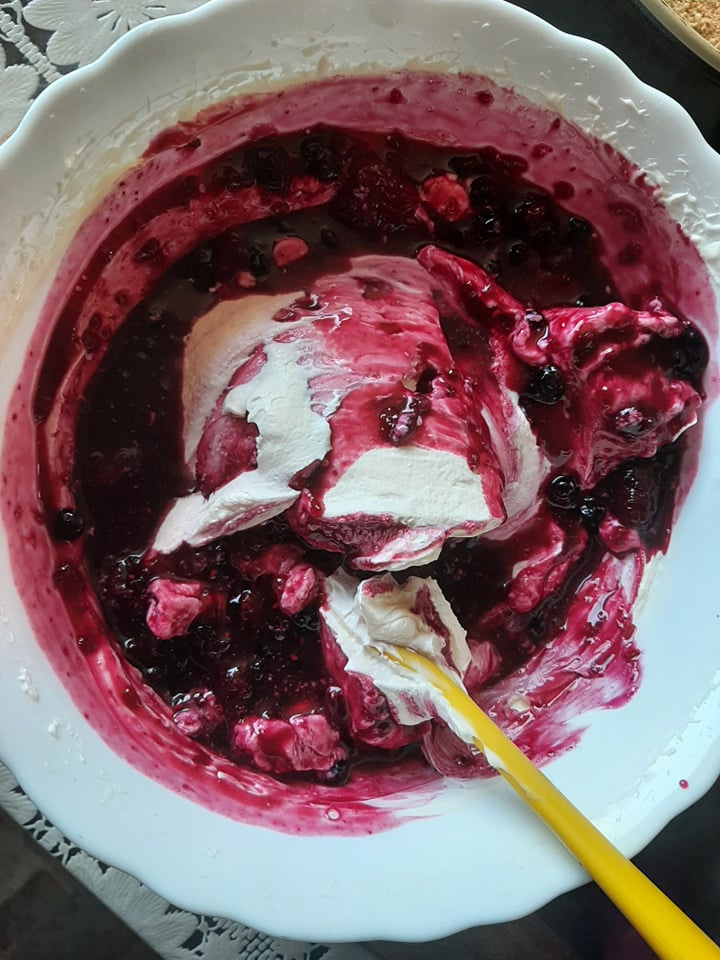 Cheesecake cu fructe de padure