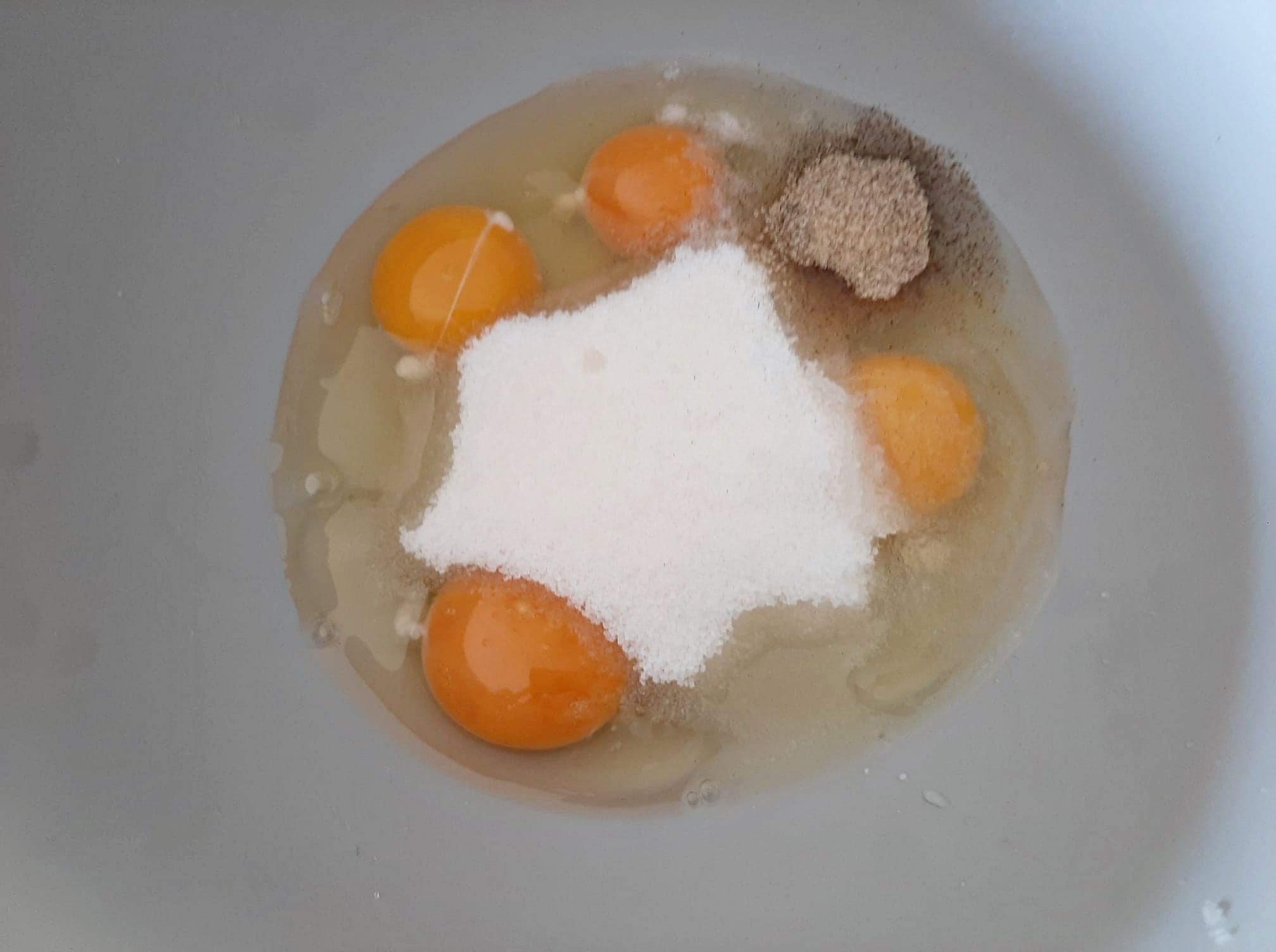 Prajitura Semiluna cu nuca si vanilie. Prajitura copilariei, ieftina si usor de facut