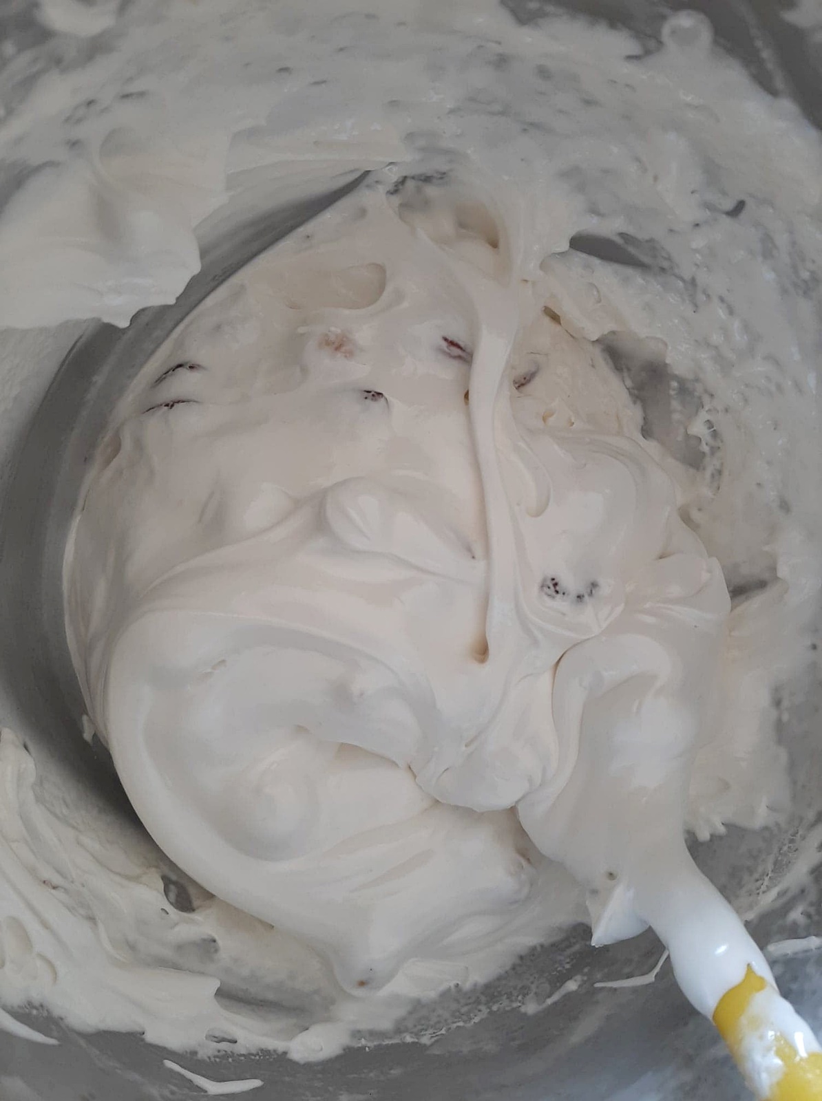 Nuga de casa. Reteta de desert cu gust de copilarie