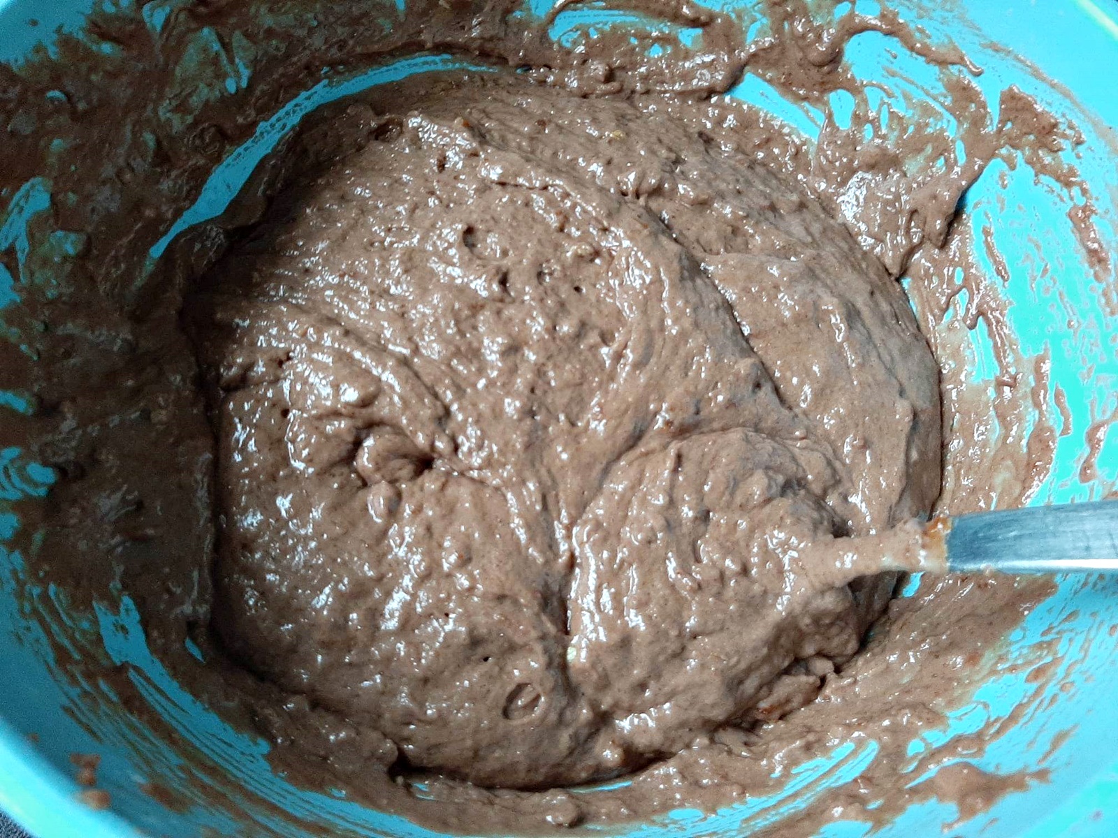 Negresa de post cu gem si nuci