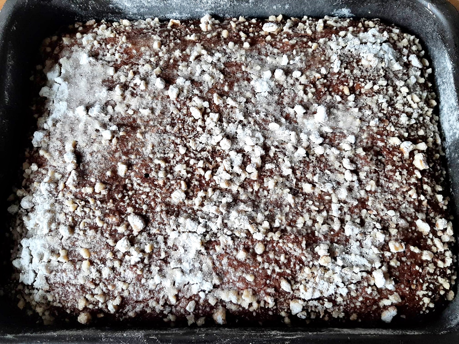 Negresa de post cu gem si nuci