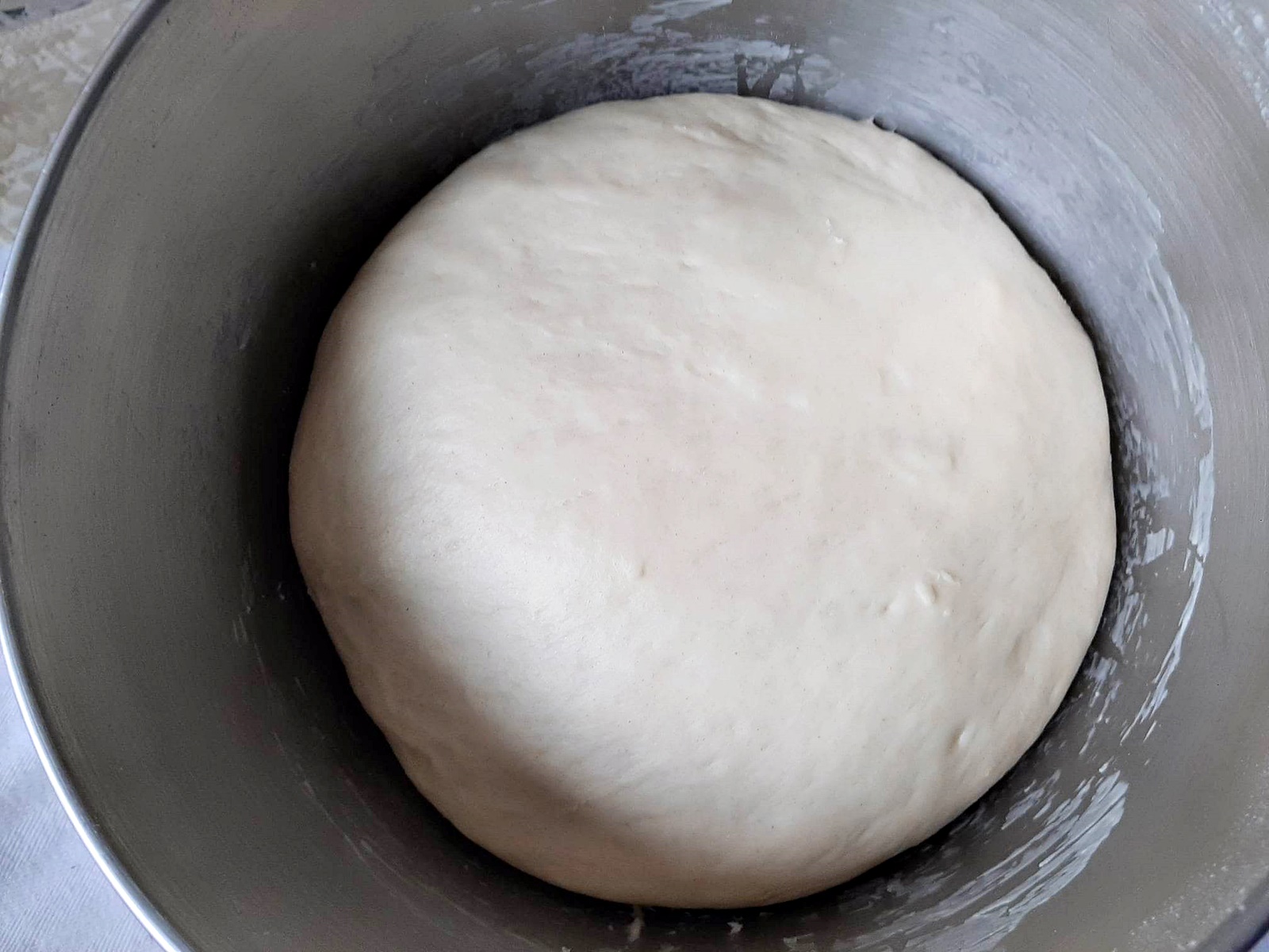 Melcisori de post cu nuca