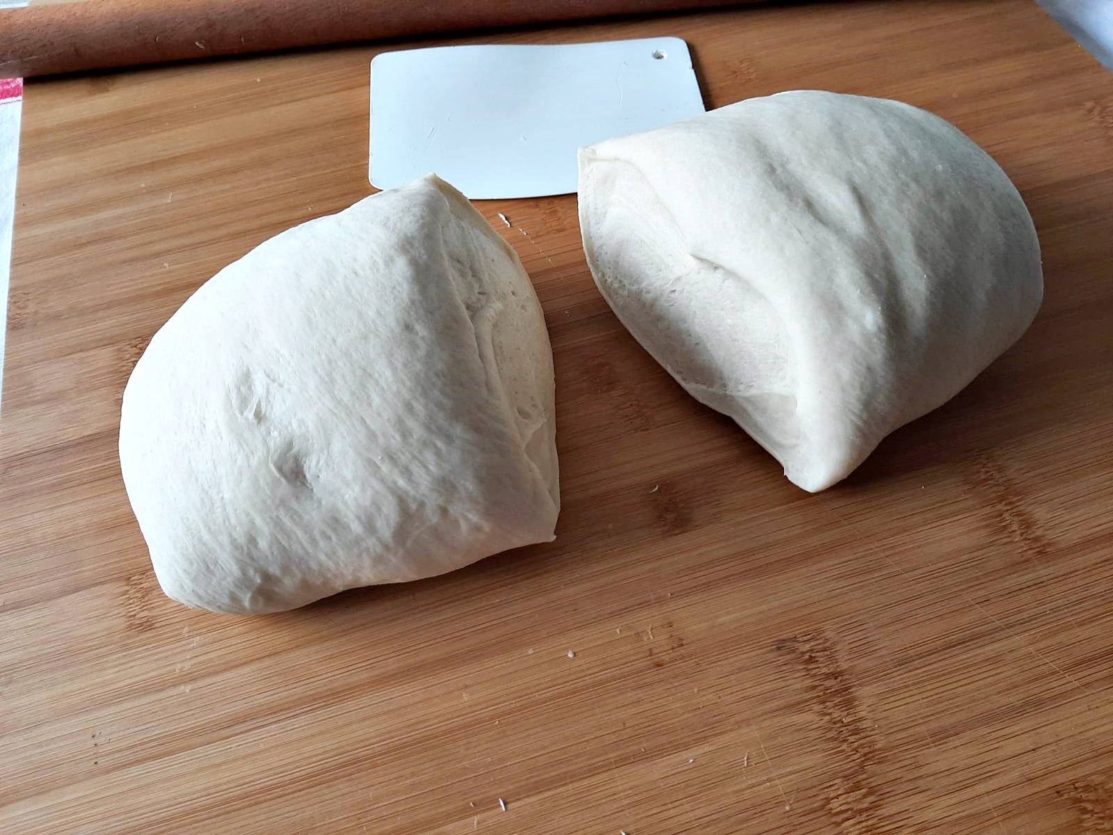 Melcisori de post cu nuca