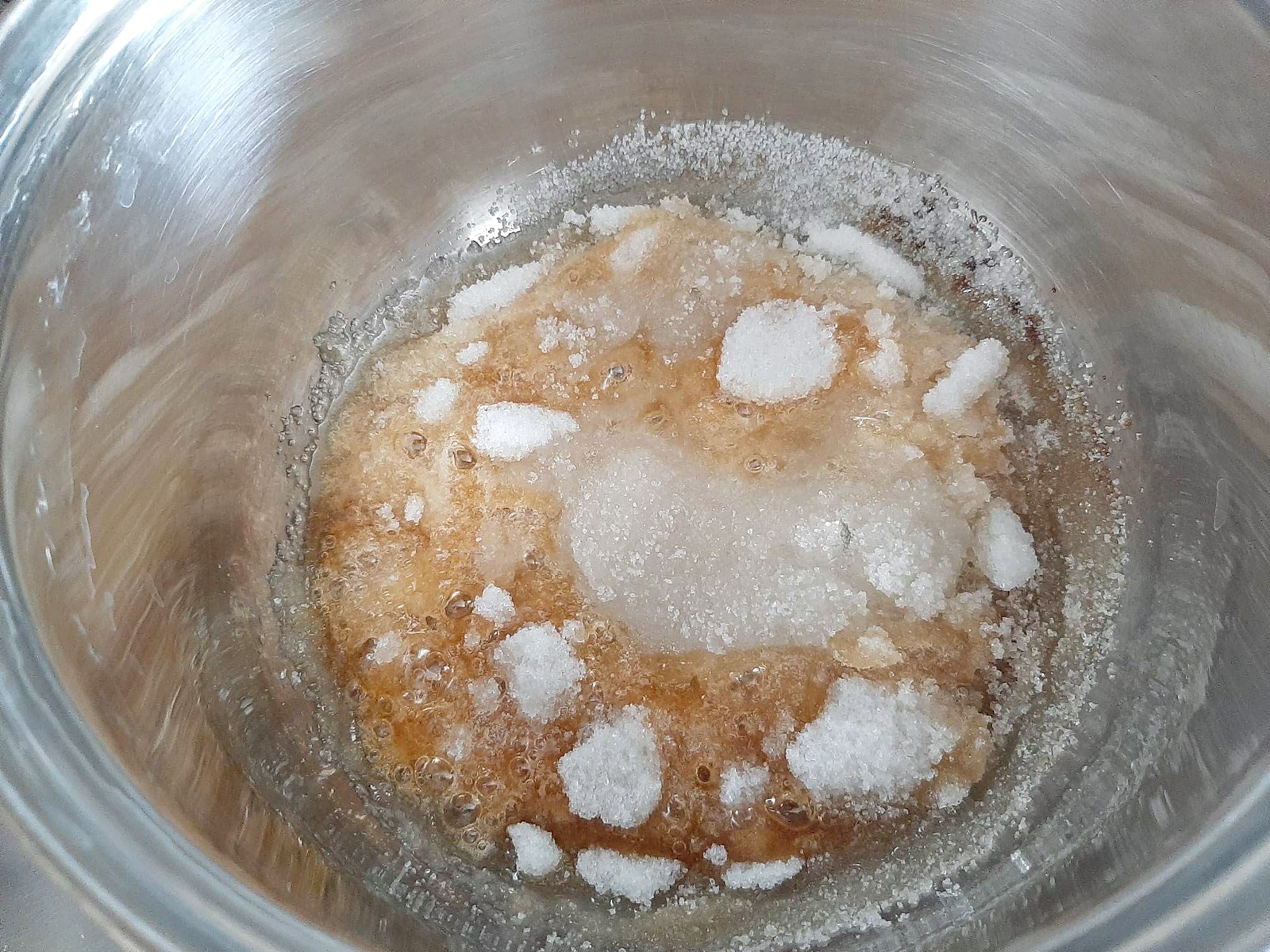 Melcisori de post cu nuca