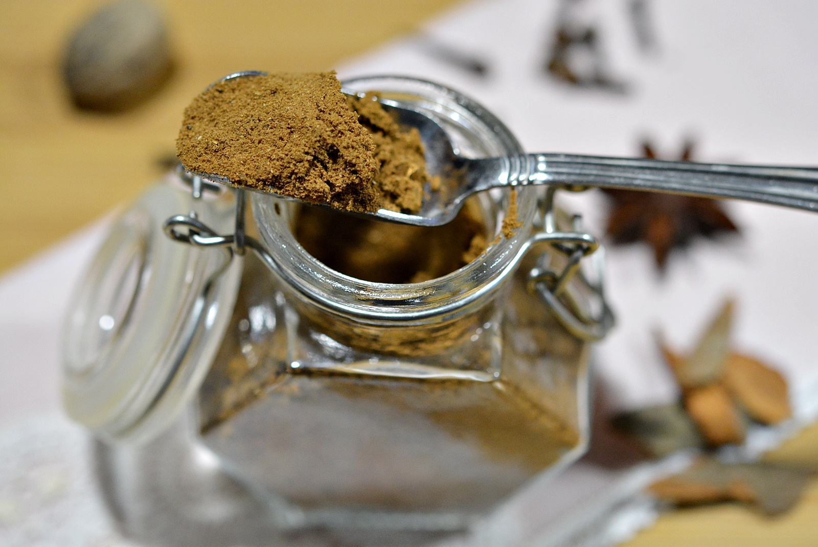 Condimente pentru turta dulce