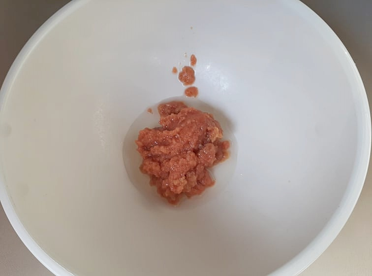 Salata de icre. Reteta simpla si delicioasa explicata pas cu pas