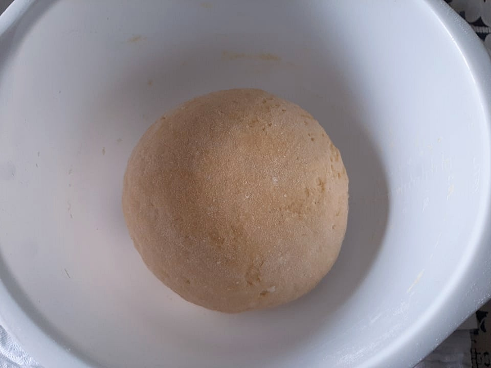 Taitei de casa. Reteta traditionala, simpla si gustoasa