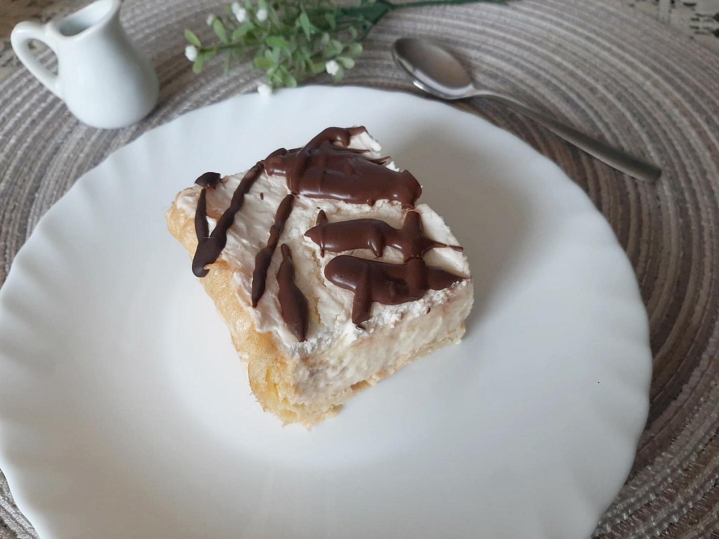 Prajitura ecler la tava