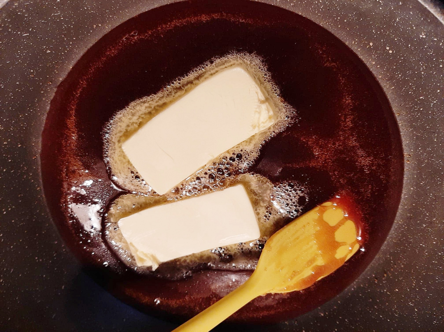 Sos caramel. Reteta simpla si delicioasa