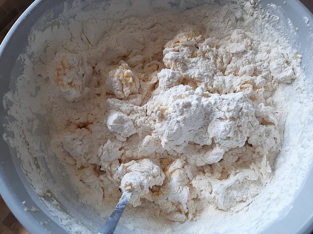 Cornulete fragede cu osanza