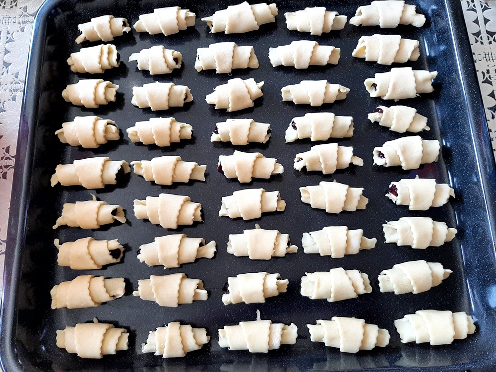 Cornulete fragede cu osanza