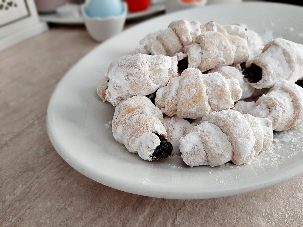 Cornulete fragede cu osanza