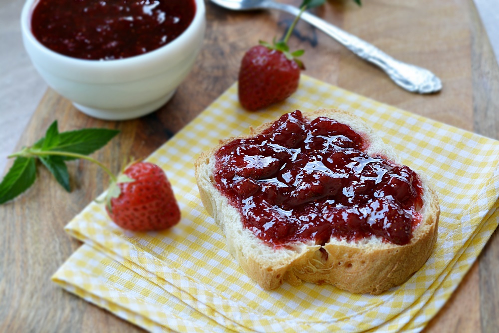 Gem de capsuni - cea mai simpla reteta, fara conservanti