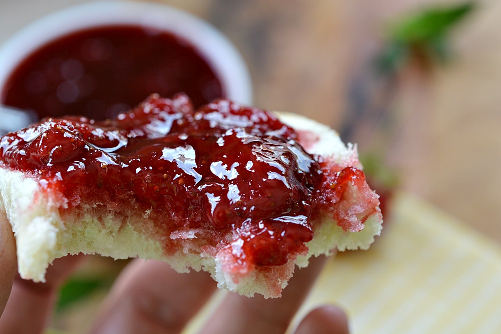 Gem de capsuni - cea mai simpla reteta, fara conservanti