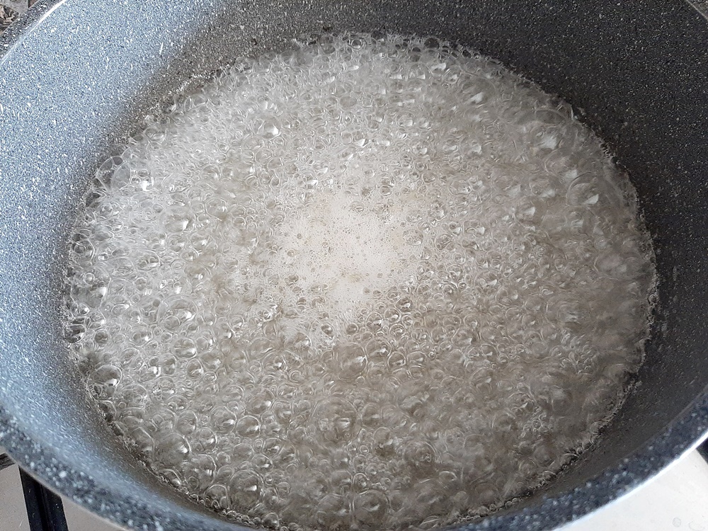 Dulceata de zmeura - reteta clasica, simpla si usor de preparat