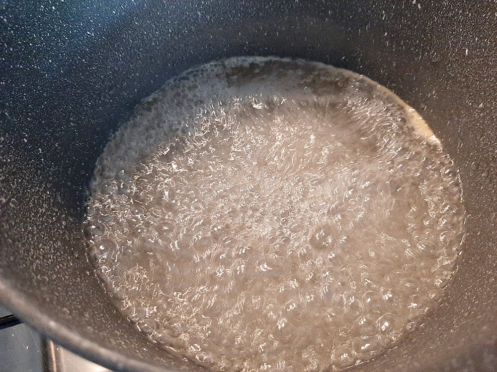 Dulceata de nuci verzi