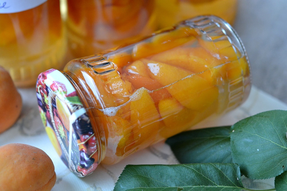 Compot de caise pentru iarna