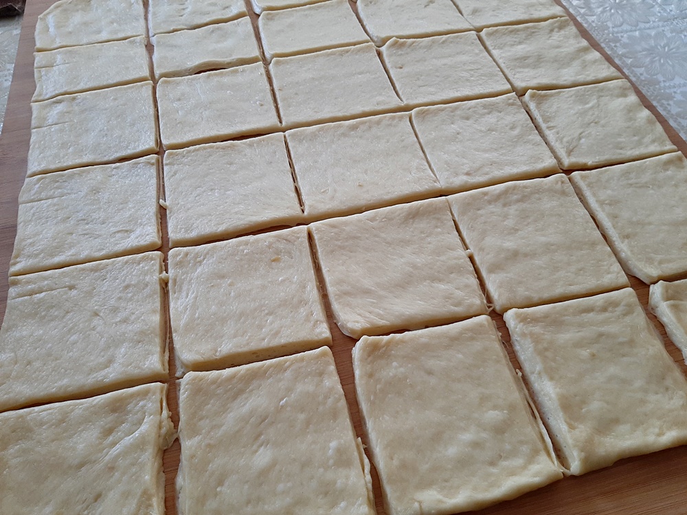 Branzoaice sau poale-n brau - reteta traditionala, simpla si gustoasa