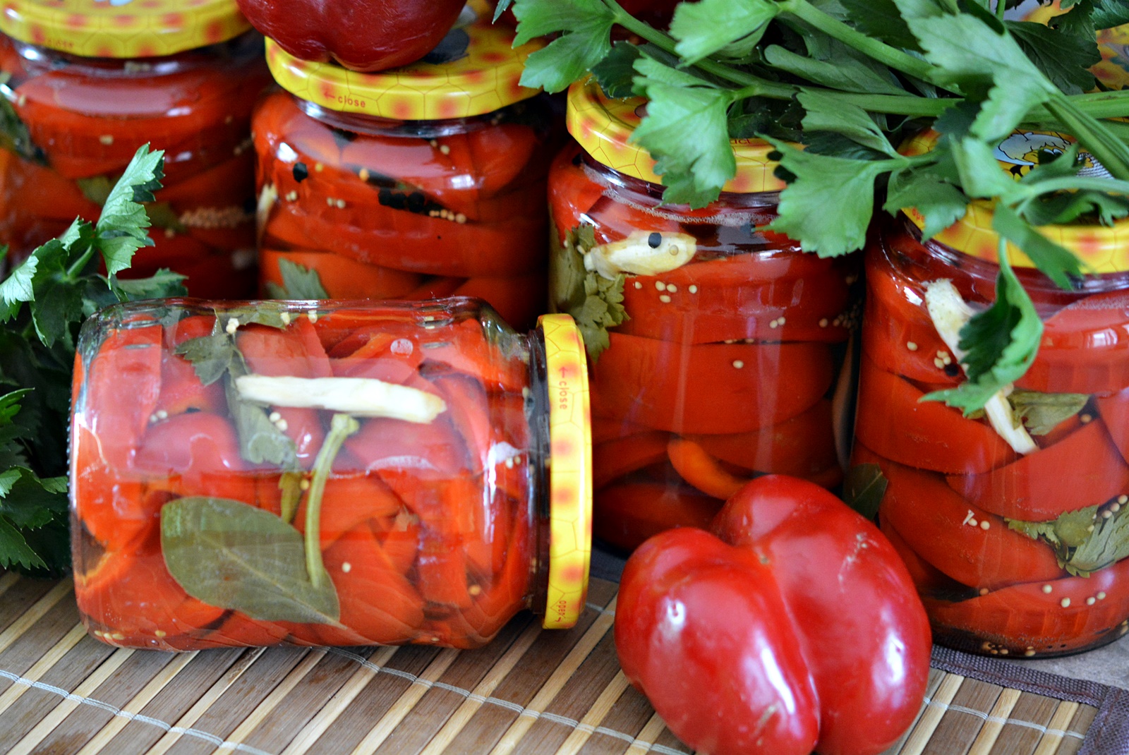 Gogosari in otet pentru iarna. Cea mai simpla si usoara reteta, fara conservanti