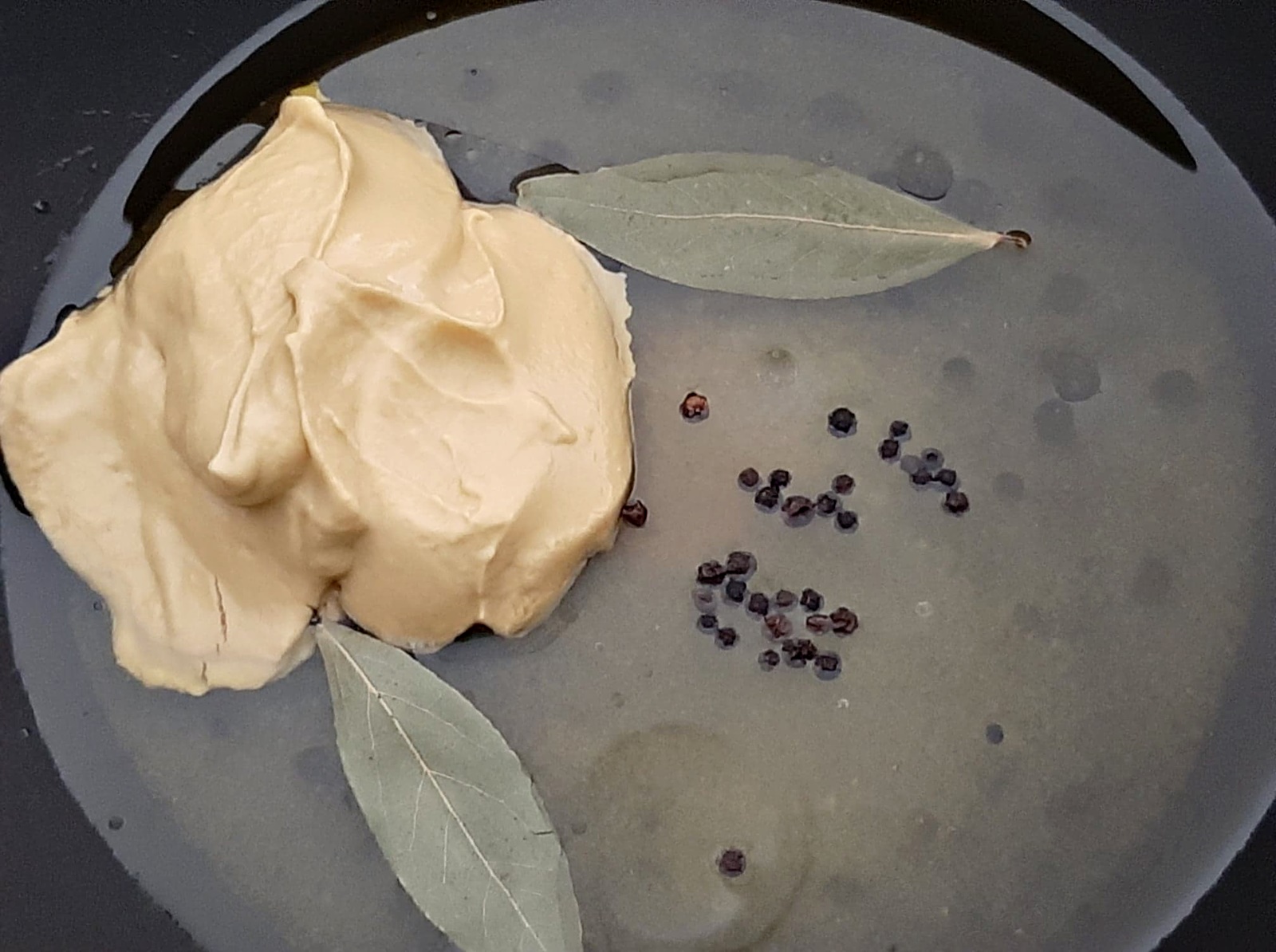 Gogosari in sos de mustar