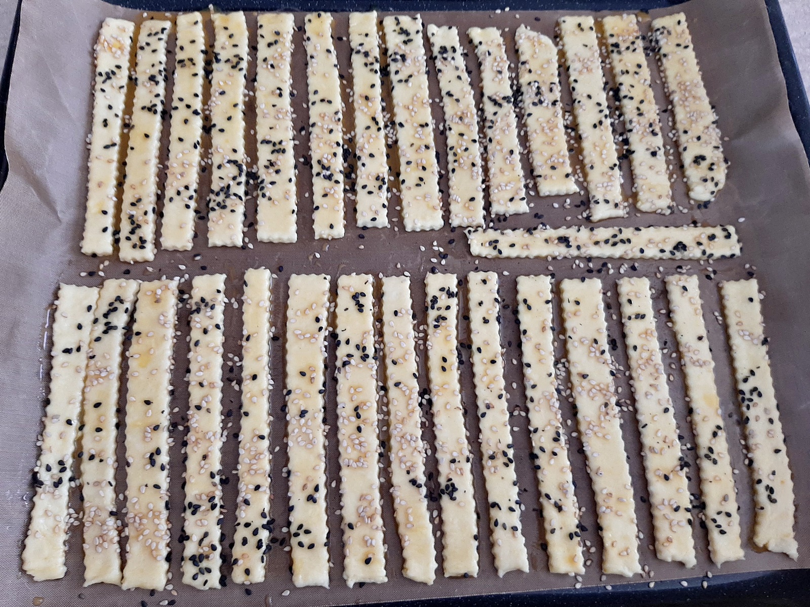 Saratele cu branza, fragede, foietate si foarte gustoase