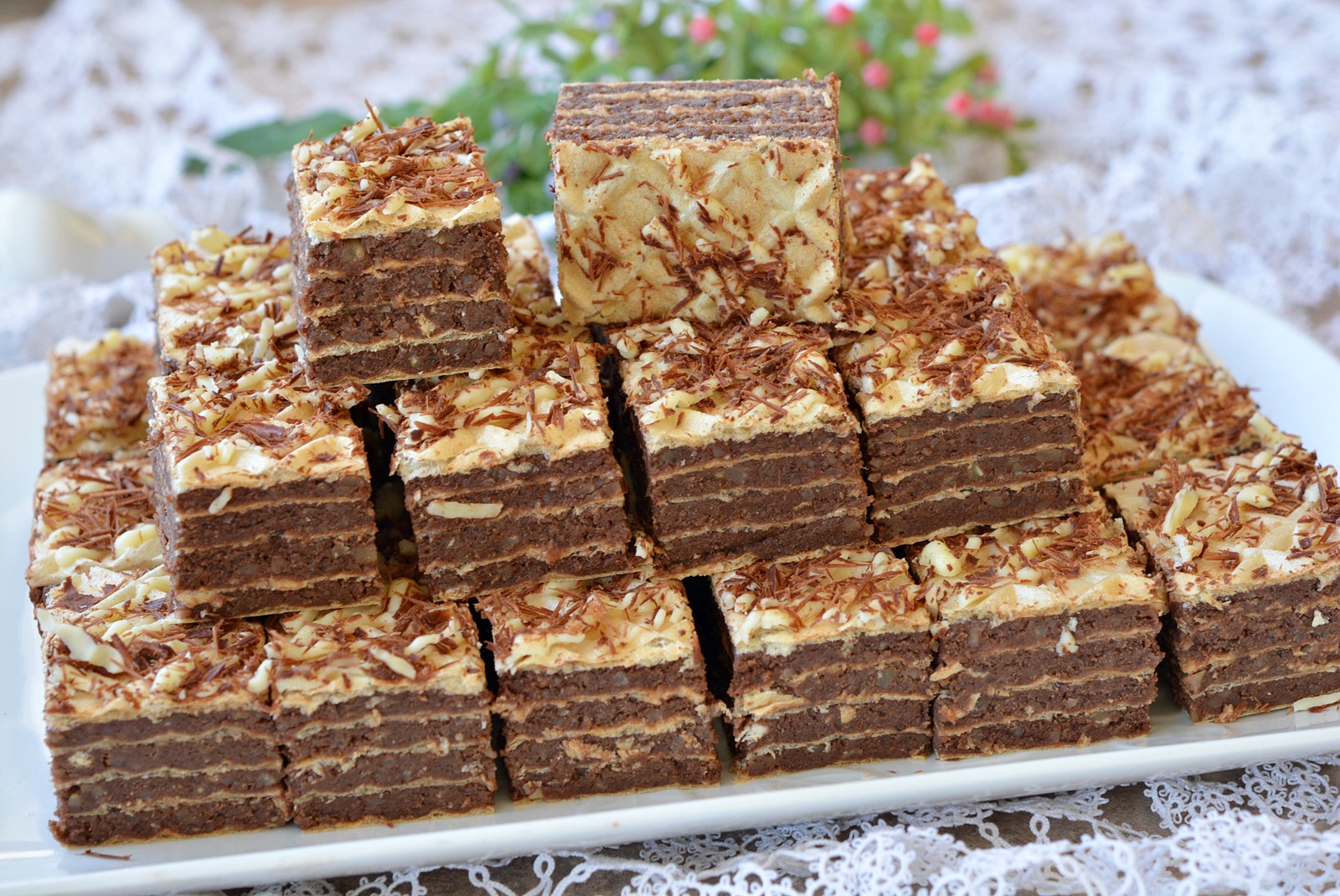 Prajitura cu foi de napolitana. Cel mai simplu si delicios desert, fara coacere